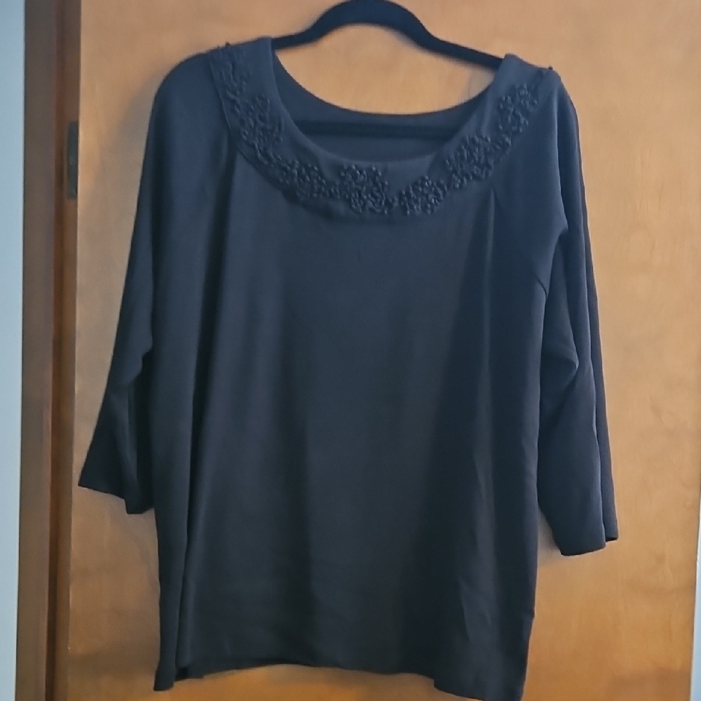 3/4 Sleeve pit to pit 24 inch. length 25 inch GREAT IN SUMMER WITH WHITE SLACKS